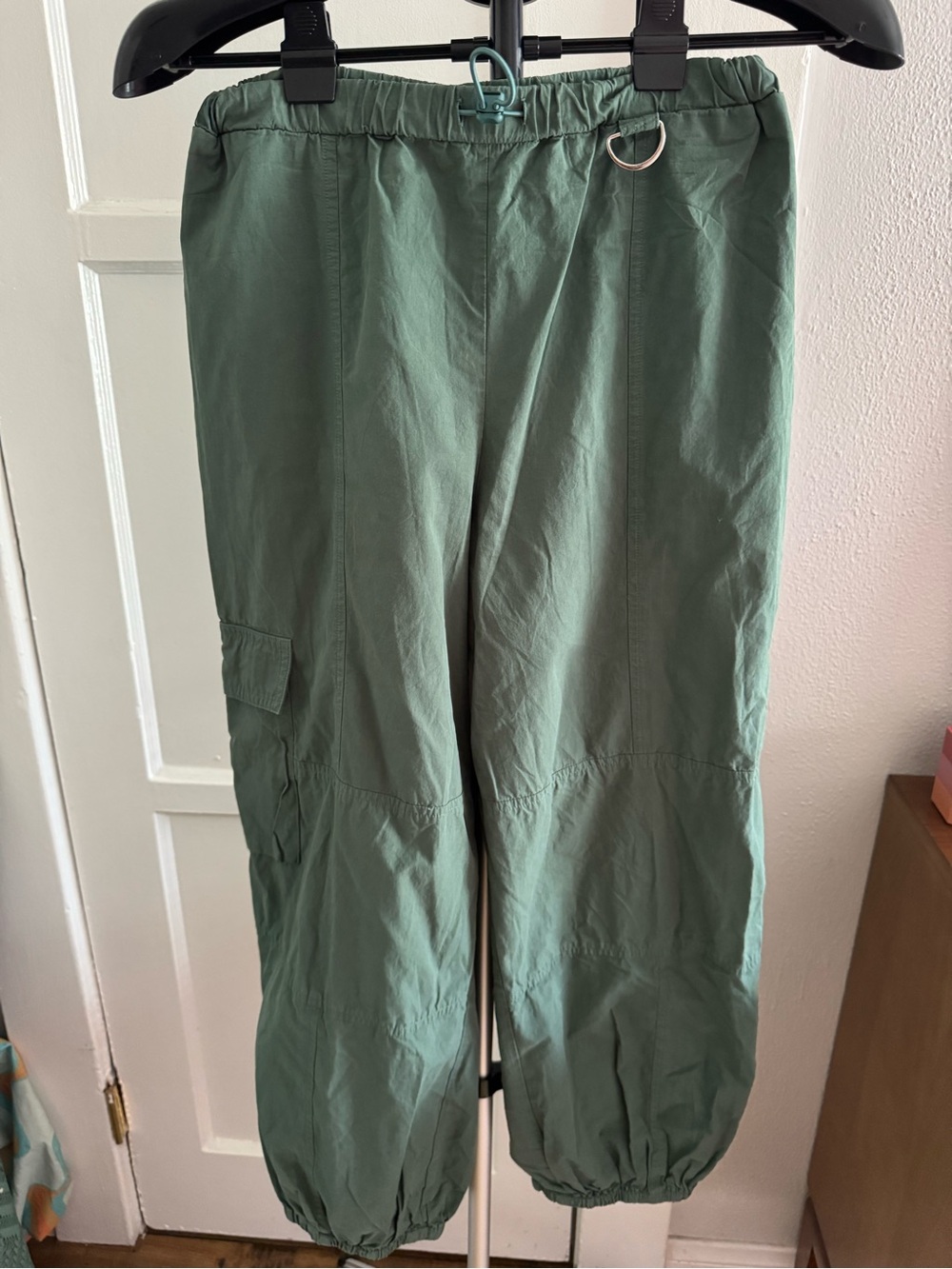 Women’s Green Cargo Jogger Pants